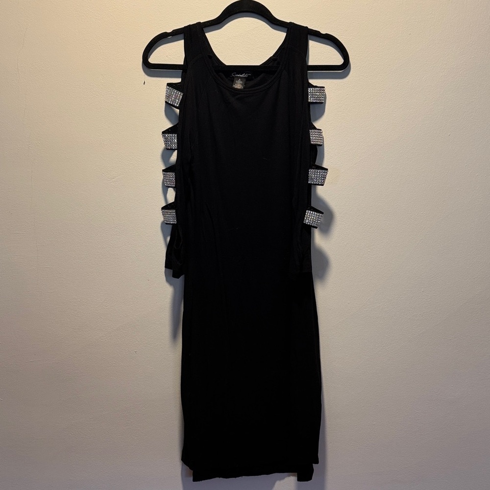 Elegant Black Sleeveless Dress